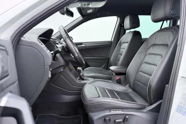 Volkswagen Tiguan (2021) thumbnail 4
