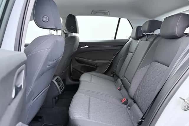 Volkswagen Golf (2025) thumbnail 7
