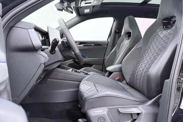 Volkswagen Tayron (2025) thumbnail 4