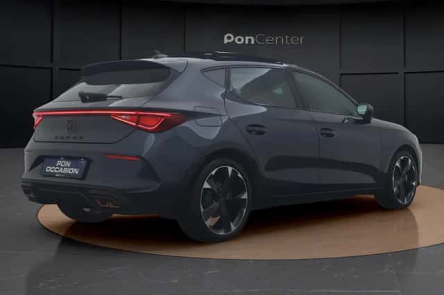 CUPRA Leon (2024) thumbnail 5