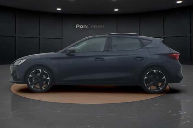 CUPRA Leon (2024) thumbnail 6