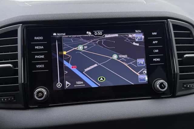 Škoda Karoq (2021) thumbnail 11