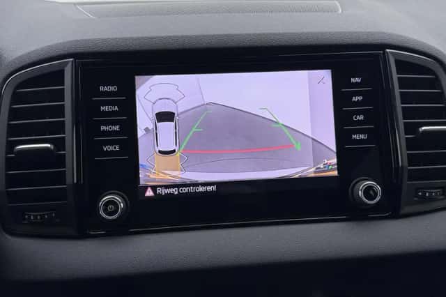 Škoda Karoq (2021) thumbnail 13