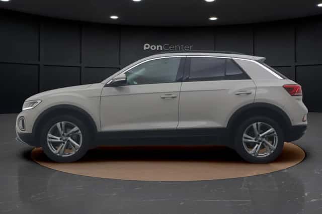 Volkswagen T-Roc (2022) thumbnail 6