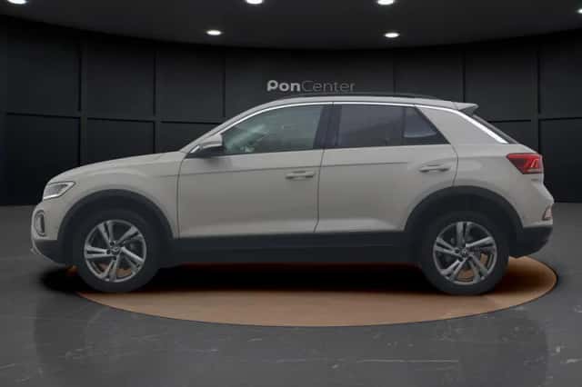 Volkswagen T-Roc (2022) thumbnail 6