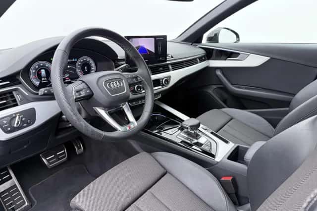 Audi A4 (2024) thumbnail 3