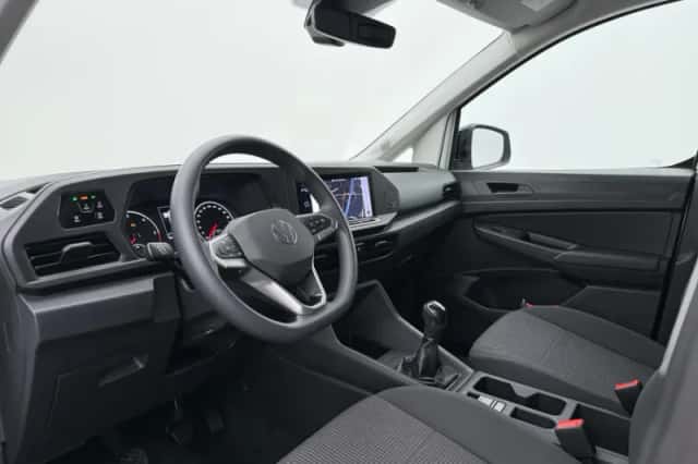 Volkswagen Caddy (2022) thumbnail 4