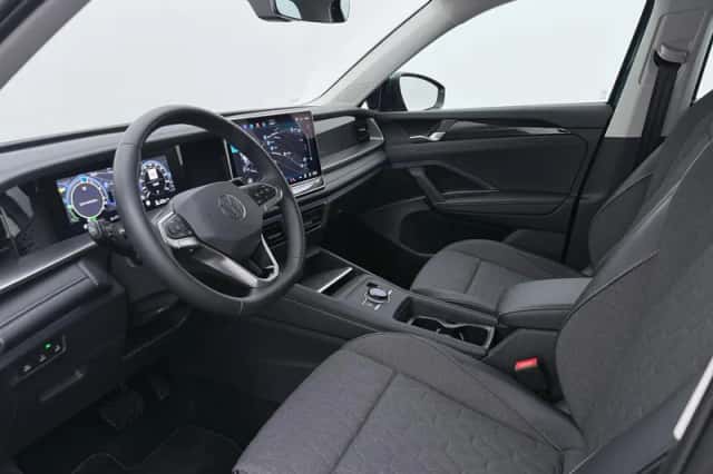 Volkswagen Tayron (2025) thumbnail 3