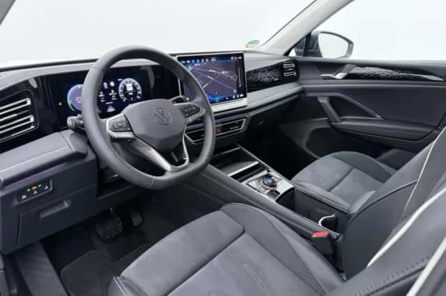 Volkswagen Tiguan (2025) thumbnail 4