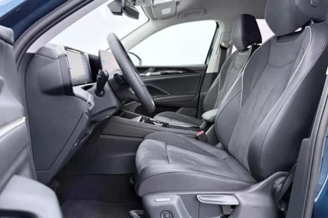 Volkswagen Tiguan (2025) thumbnail 5