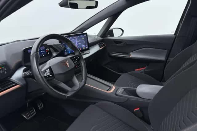 CUPRA Born (2022) thumbnail 4