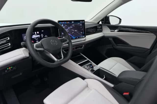 Volkswagen Tiguan (2025) thumbnail 4