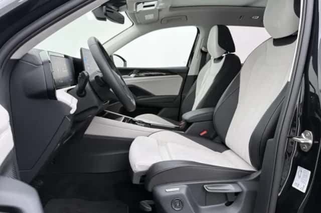 Volkswagen Tiguan (2025) thumbnail 5