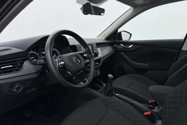 Škoda Kamiq (2024) thumbnail 2