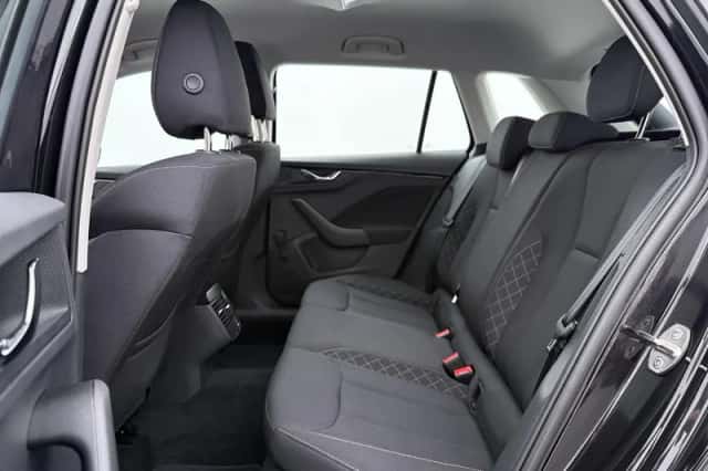 Škoda Kamiq (2024) thumbnail 6