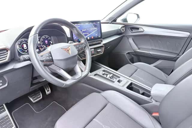 CUPRA Leon Sportstourer (2024) thumbnail 3