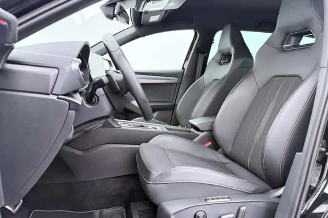 CUPRA Leon Sportstourer (2024) thumbnail 4