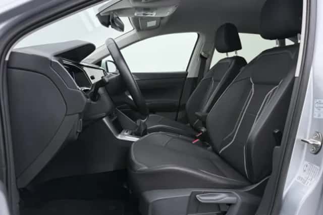 Volkswagen Taigo (2023) thumbnail 4