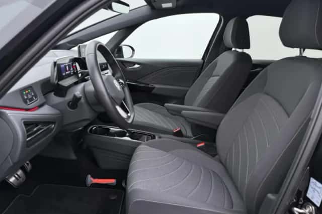 Volkswagen ID.3 (2024) thumbnail 4