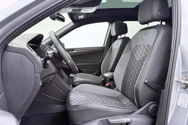 Volkswagen Tiguan (2023) thumbnail 4