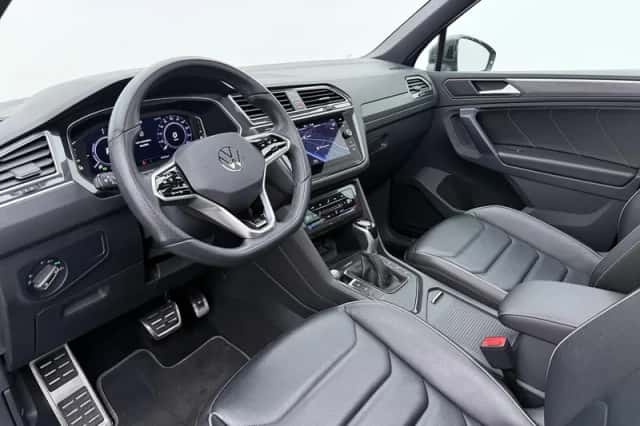 Volkswagen Tiguan (2023) thumbnail 3