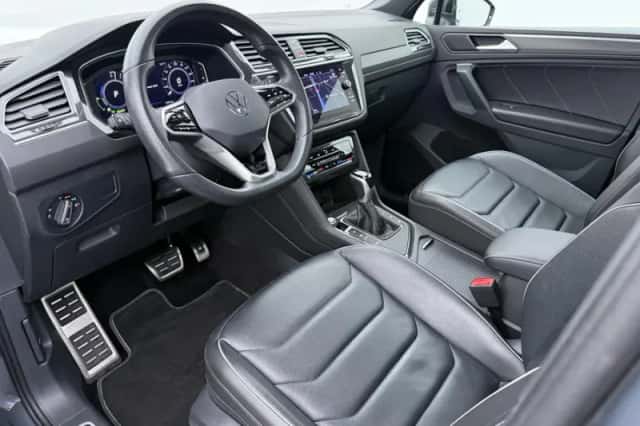 Volkswagen Tiguan (2023) thumbnail 4