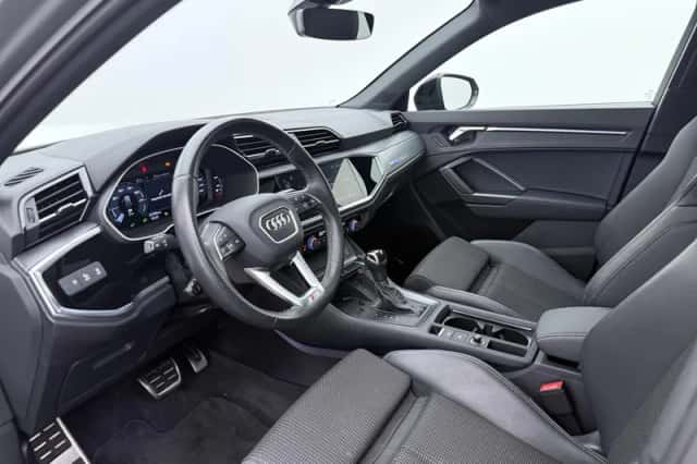 Audi Q3 (2024) thumbnail 3