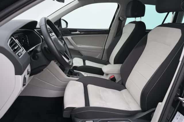 Volkswagen Tiguan (2022) thumbnail 4