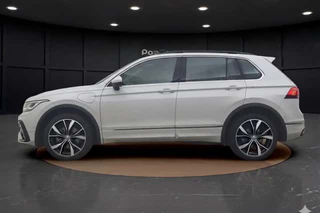 Volkswagen Tiguan (2022) thumbnail 6