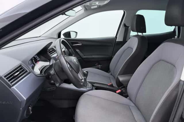 SEAT Arona (2021) thumbnail 4