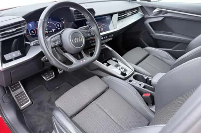 Audi A3 (2023) thumbnail 4