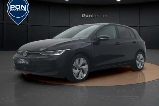 Volkswagen Golf (2024) thumbnail 2