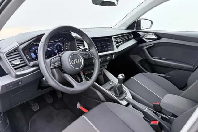 Audi A1 (2024) thumbnail 3