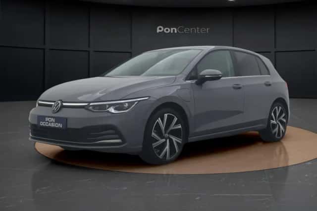 Volkswagen Golf (2022) thumbnail 1