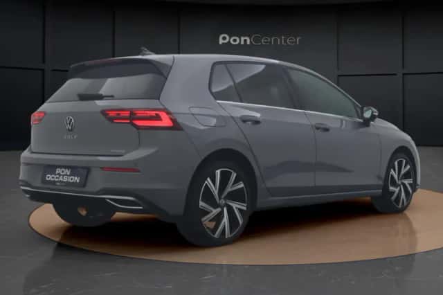 Volkswagen Golf (2022) thumbnail 5