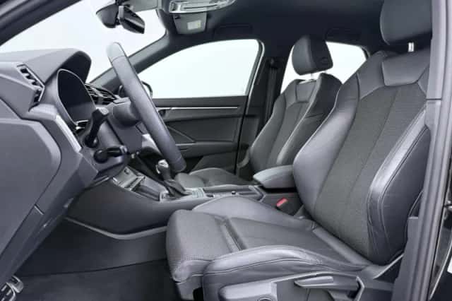 Audi Q3 (2023) thumbnail 5