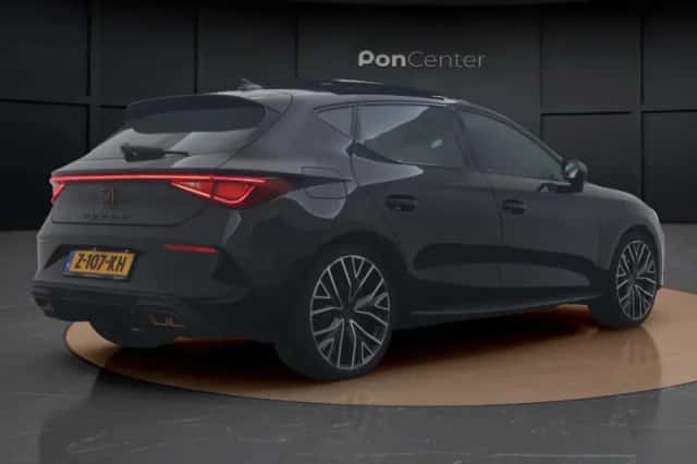 CUPRA Leon (2024) thumbnail 6