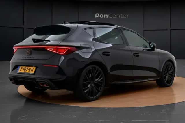 CUPRA Leon (2024) thumbnail 6
