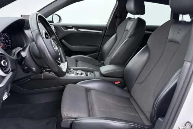 Audi A3 (2016) thumbnail 4
