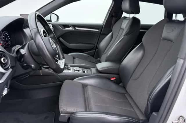 Audi A3 (2016) thumbnail 5