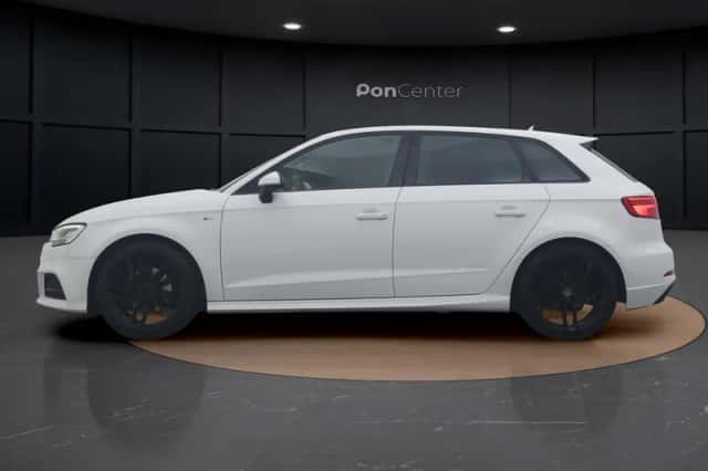 Audi A3 (2016) thumbnail 6
