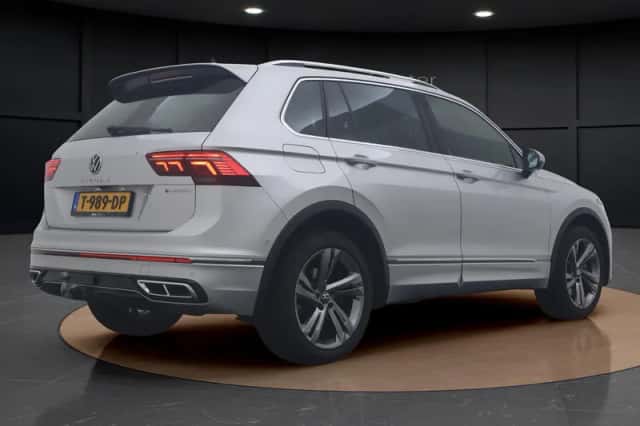 Volkswagen Tiguan (2023) thumbnail 5
