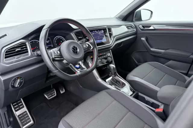 Volkswagen T-Roc (2022) thumbnail 4