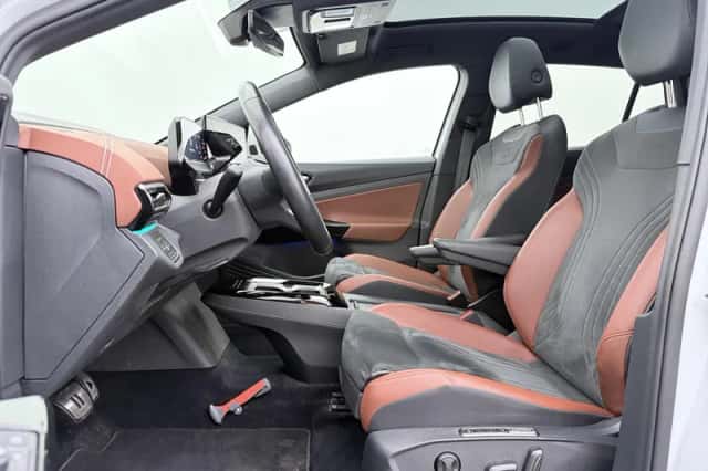 Volkswagen ID.4 (2021) thumbnail 4