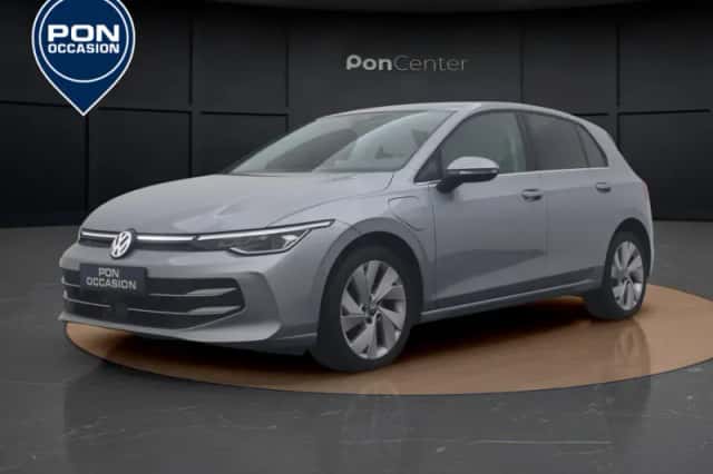 Volkswagen Golf (2025) thumbnail 2