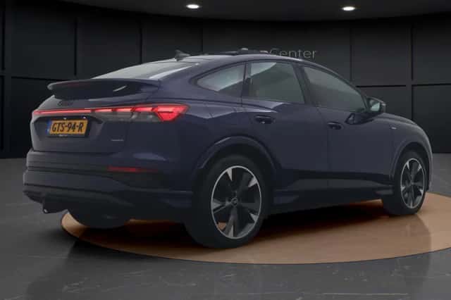 Audi Q4 (2025) thumbnail 5