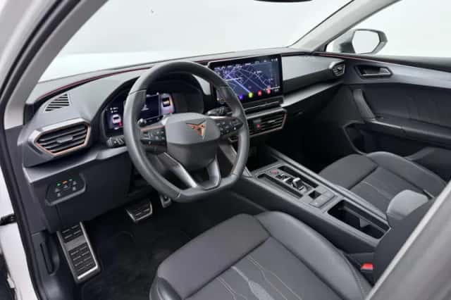 CUPRA Leon Sportstourer (2024) thumbnail 4