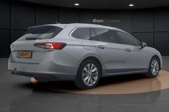Škoda Superb (2024) thumbnail 6