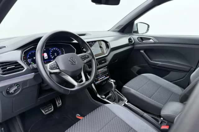Volkswagen T-Cross (2021) thumbnail 4