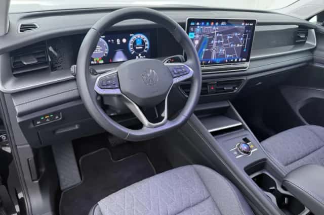 Volkswagen Tayron (2025) thumbnail 4